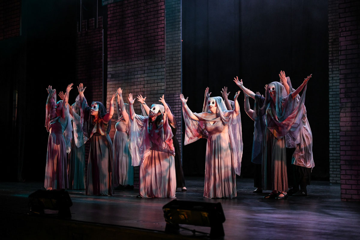 Macbeth (Opera Idao) Photo: Jonathan Collins