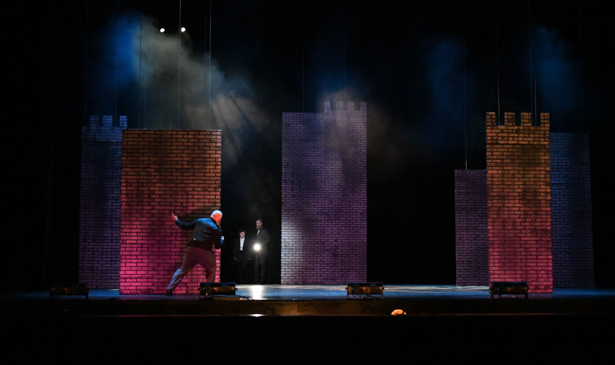 Macbeth (Opera Idao) Photo: Jonathan Collins